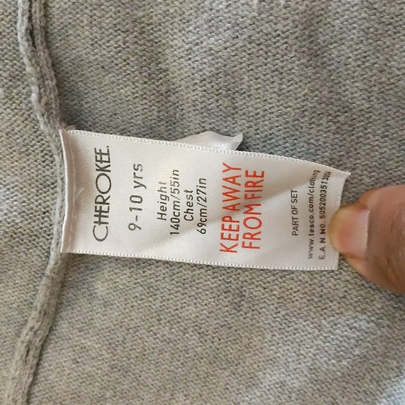 Cherokee| Gray Button Down Long Sleeve Cardigan with Dark Grey Skull Pattern - Picture 10 of 13